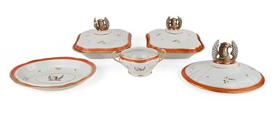 Five Chamberlain Worchester Armorial Decorated Table Articles. Five Chamberlain Worchester 