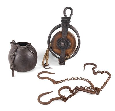 Vintage Wood and Iron Pulley. Vintage Wood and Iron Pulley Together with a set of iron hooks 
