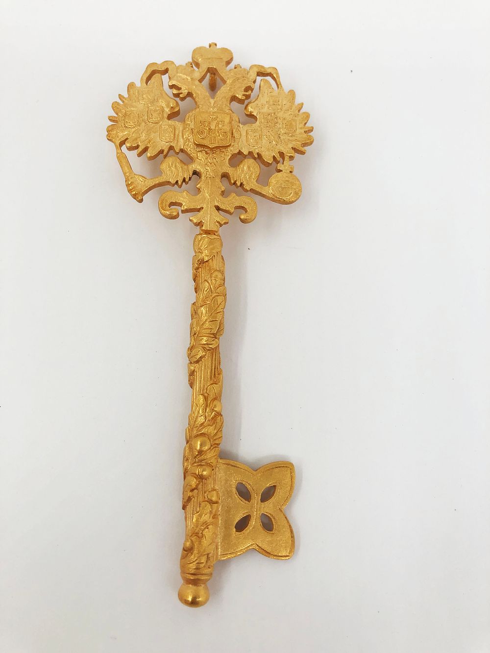 Старый альбом | Аукцион 341 | Вашему вниманию представлены: Знаки России, Настольные медали, значки СССР, Болгарии, Монголии, ГДР, Пуговицы, Билеты, Облигации, Страховые свидетельства, Грамоты и другое.