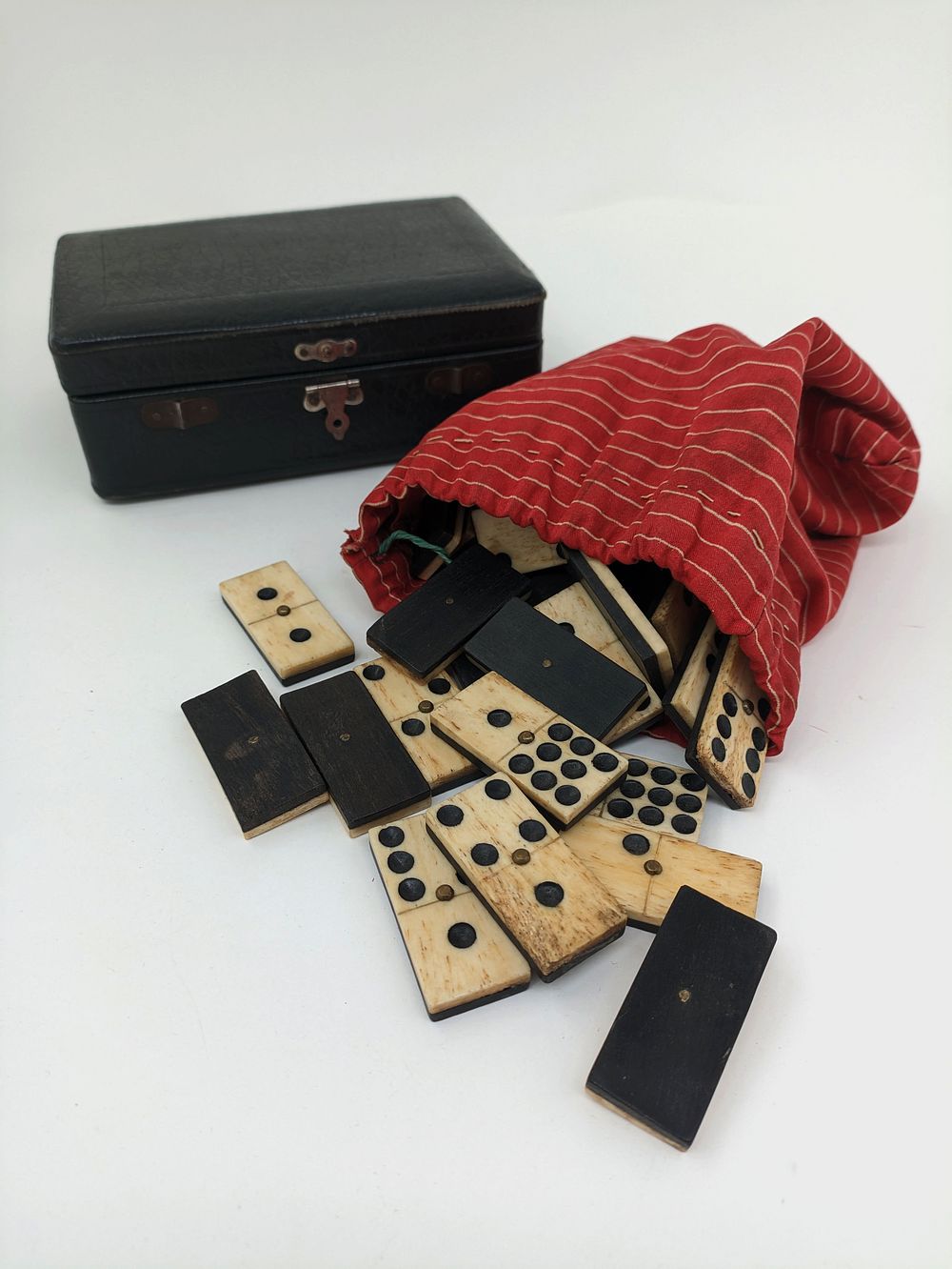 Old Album | Auction 370