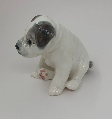 Статуэтка "Щенок". Фарфор. ЗИК "Конакова". 1960-70гг. Авт. Е.М. Гуревич. Высота: 10см. Кракелюр 