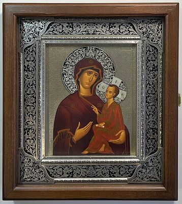 Тихвинская икона Божией Матери в деревянной рамке. Икона Богородицы, почитаемая в Русской 