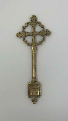 Коптский крест священнослужителя. Эфиопия. Бронза. 20 век. Коптский крест -представляет собой 
