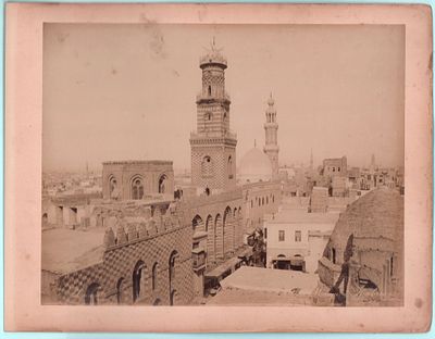 Двухсторонний лист (2 фотографии): "Улица и мечеть" и "Мечеть". Наклеены на картон. Размер: 