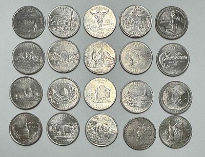 22 монеты 25 центов США (квотер).