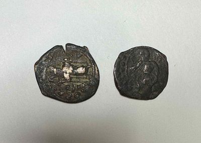 Две монеты (2шт.) арабо-визатния. 6 век (580 годы) Н.Эры. Диаметр: 2,5см, 2см.