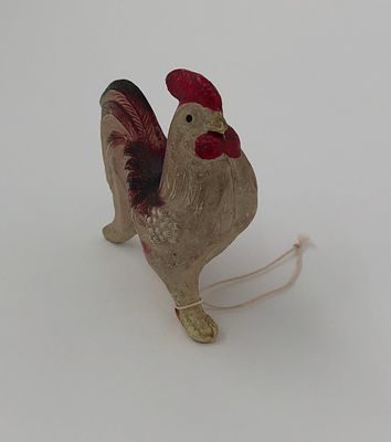 Новогодняя игрушка "Петушок" из целлулоида. Изготовитель "АТЗ". СССР. Размер: 6см.