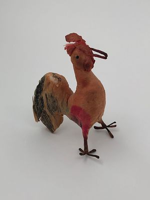 Новогодняя игрушка "Петух, петушок". Вата, 1940-50-е гг. Размер: 9х7см. Небольшие надрывы.