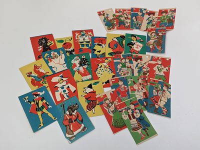 Набор из двадцати восьми (28шт.) двусторонних флажков на ёлку из двух наборов: сказки (14шт.) и 