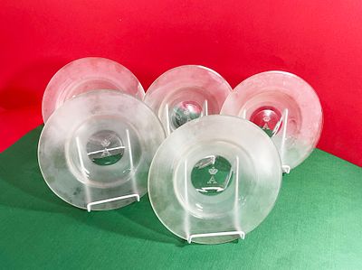 Комплект из пяти (5шт.) десертных тарелок Императорского стекольного завода. На дне буква "А" и 