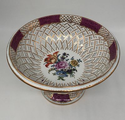 Сетчатая ваза для фруктов, фарфор, золочение. Германия, Мейсен, конец XIXв.а. Высота: 15см 