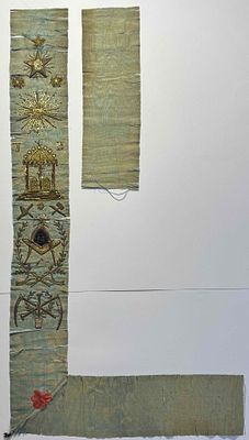 Парадная масонская лента. XIX век. Золотое и серебряное шитье, пайетки.Стеклярус. Размер: 56х10 