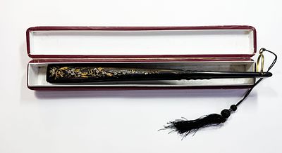 Франция. Веер ( в родной коробке). Шелк, дерево, латунь, инкрустация. Роспись по шелку 