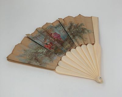 Веер. Австрия 1860-1870гг. Слоновая кость-токарная работа, шелк, акварель, гуашь, белила. Штифт 
