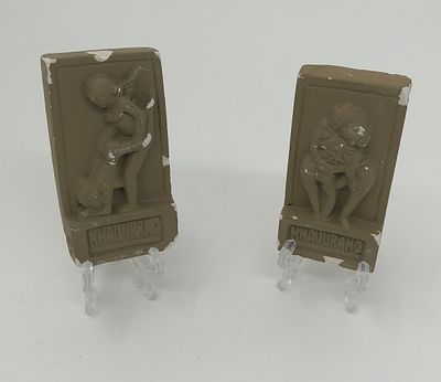 Эротика. Парные плакетки "KHAJURAHO". Гипс. R.N.6. Размер: 7,5х4х1,5см. Небольшие сколы по краям.