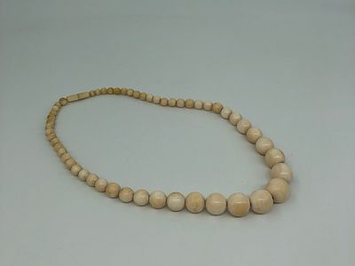 Бусы. Кость. Начало ХХв. Длина: 42см.