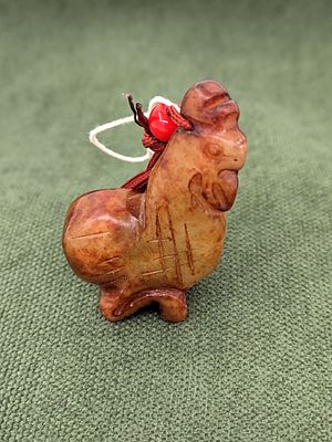 Фигурка (брелок) "Петушок". Нефрит. Размеры: 4,6х2см.