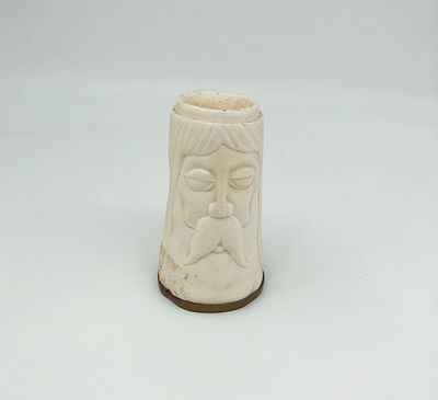 Карандашница. Кость. Начало 20 века. Размер: 29х5,5см. Следы клея.