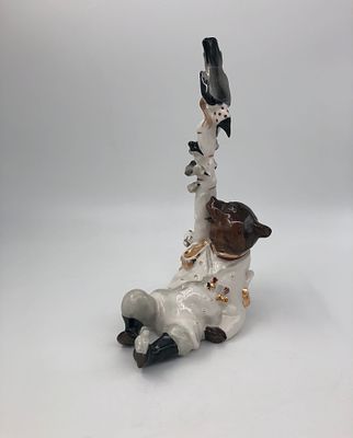 Фарфоровая статуэтка "Медведь на воеводстве" по произведению Салтыкова-Щедрина. ЛФЗИ, 1950-е 