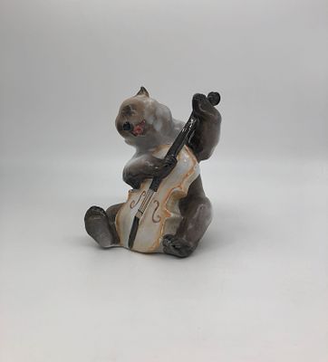 Фарфоровая статуэтка "Медведь с контрабасом", из басни "Квартет". ЛФЗ, 1950-е годы. Воробьев. 