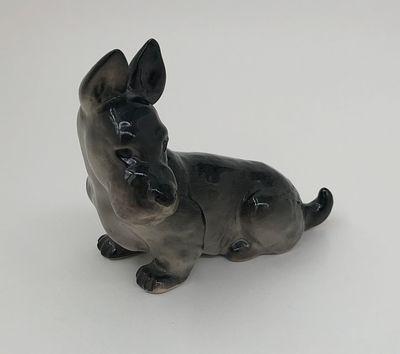 Статуэтка "Скотч-терьер". Фарфор, аэрография. Скульптор П.П. Веселов. ЛФЗ, СССР, 1970-1991гг. 