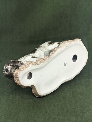 Статуэтка собаки "Немецкий Грифон". Фарфор. ЛФЗ. Размер: 25х15см.