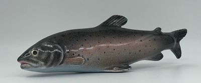 Фарфоровая рыба "Радужная форель". Европа. Длина: 28см. Имеется небольшая трещина (скол) на хвосте.
