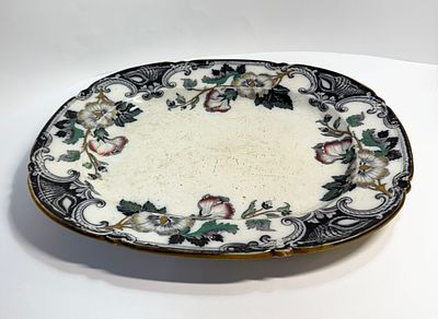 Блюдо с ручной подкраской. Керамика. Первая половина 20 века. ALTHEA. Размер: 31х38,5см. 