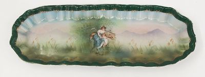 Овальная тарелка с рисунком. Т-во "М.С. Кузнецова" в Москве. Длинна: 24см., ширина: 11см.
