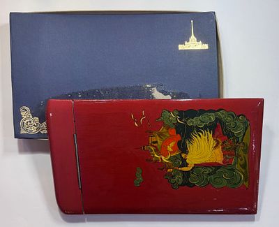 Альбом (с родной коробкой), деревянный переплет, ручная раскраска по мотивам русских сказок. 