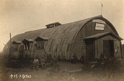 Фотографическое открытое письмо "Чешский легион в России". Фот. Э. Гетке. Б.м. и г., 9 х 14 см.