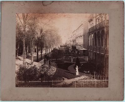 Двухсторонняя фотография на картоне "Теннисный корт и Улица Homburg". C. Hertel. Размер: 