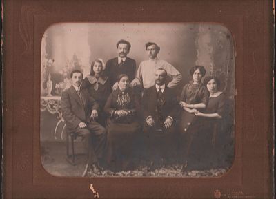 Большой формат. Фотография "Семья". В. Ленкер. Фот. Императорских Театров. Саратов. Размер: 35 