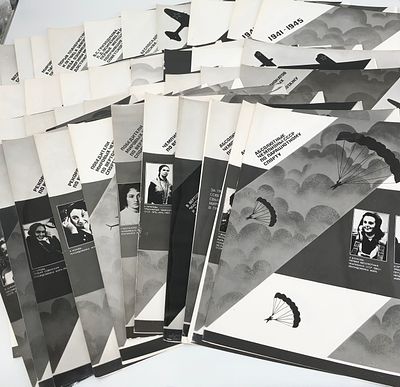 Подборка из шестьдесят трех (63шт.) фотографий "Советские женщины в авиации и космонавтике". 