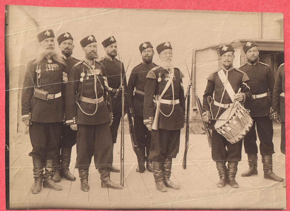 Фотография. Ветераны Русско-Турецкой войны. 1877-1878. Фельдфебель .Унтер-офицеры и музыканты. 