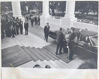 Фотография. Леонид Брежнев и Ричард Никсон на саммите в 1973 г. (AP) 24х30,5см. П-1в