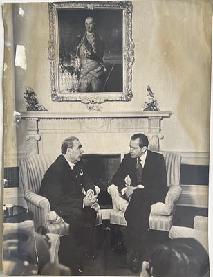 Фотография Леонид Брежнев и Ричард Никсон на саммите в 1973 г. 39,5х30см. надрыв снизу. п-1в