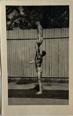 Фотография. Спорт. Гимнасты. Атлеты. 30-е гг. 9х6см. Нл-47