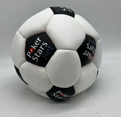 Кожаный мяч с автографом футболиста Роналдо ("Зубастик") сборная Бразилии, "Барселона". Poker. Star