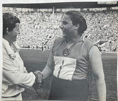 Фотография. Матч СССР-США по легкой атлетике 27-28 июля 1963г. Москва. Тамара Натановна Пресс 