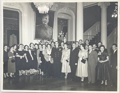 Фотография. Дипломаты и сотрудники Советского посольства в Вашингтоне. Во главе с Зарубиным 