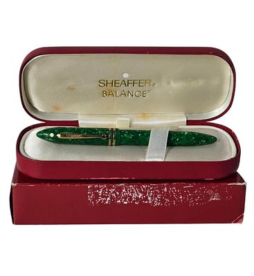 Scarce Jade Green Sheaffer Fountain Pen 18k Nib Unused Or Inked. Box Measures 7.5" X 2 3/4" X 