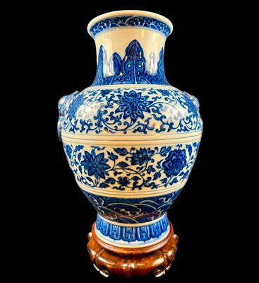 Important 18-19th C Chinese Blue And White Hu Form Porcelain Vase. Important Chinese blue and 