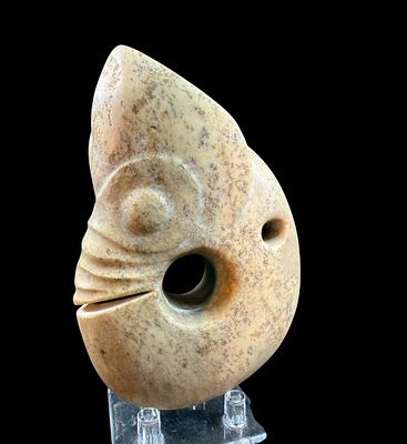 Neolithic period jade Hongshan culture pig-dragon form carving c. 4000&acirc;€“3000 BC. Neolithic 