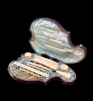 Rare And Magnificent Edwardian-era writing set (circa 1850) A Fine Travelling Set. Magnificent 