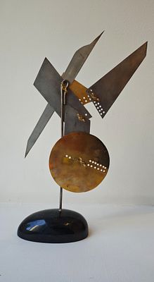 Хамдамов Рустам Усманович (род. 1944). Супрематическая композиция. 2000-е. Металл, камень. 