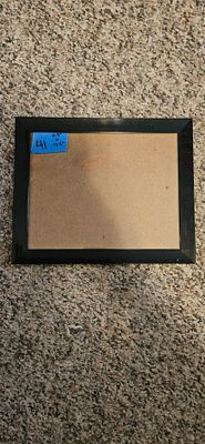 Picture Frame Wall Hanging. Med. Picture FrameBlack Frame11.5" x 9.5"
