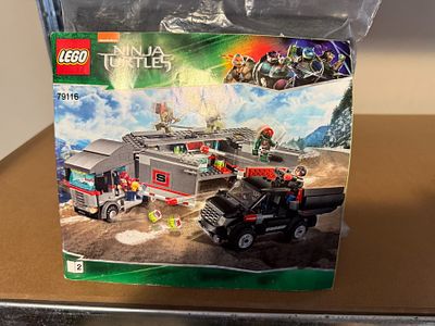 LEGO: Ninja Turtles. LEGO Ninja Turtle Over 200 pieces (approx)
