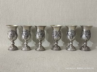 סט 6 גבעי כסף סטרלינג 925 מתוצרת הצורפים 
מעוטרים בלט גפנים 
מצב טוב 