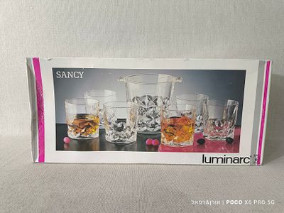 סט וויסקי קריסטל צרפתי הכלל 6 כוסות 
וכתבי לקרח מצב חדש לחלוטין באריזה מתוצרת luminarc